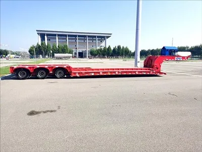 Trijų eilučių transporto priemonė